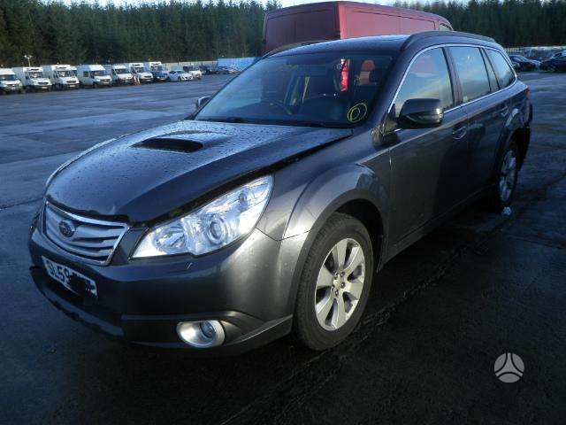 Subaru Outback Boxer diesel odinis salonas
