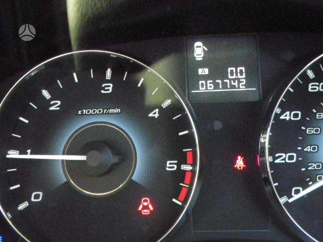 Subaru Outback Boxer diesel odinis salonas