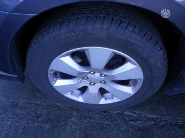 Subaru Outback Boxer diesel odinis salonas