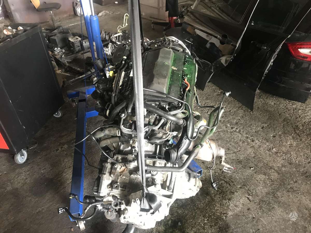 Ford Galaxy dalimis. Yra visos dalys