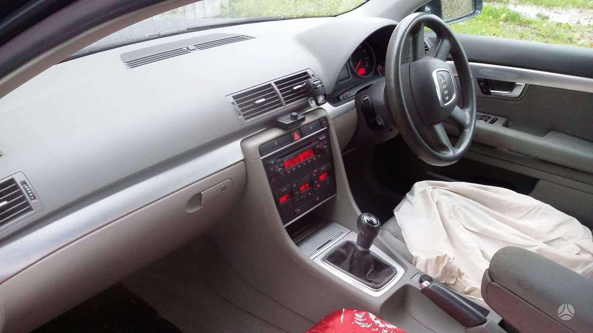 Audi A4 по частям. Anglas dalimis variklio kodas blb