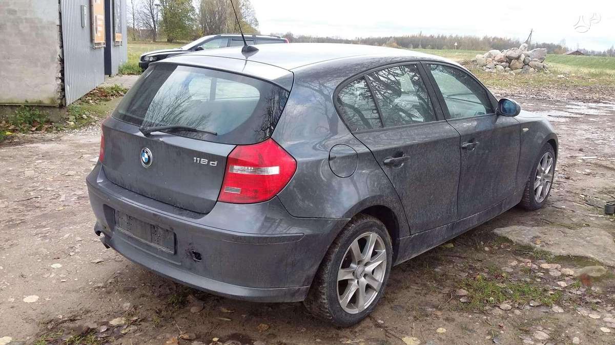 BMW 120 dalimis. Europa dalimis