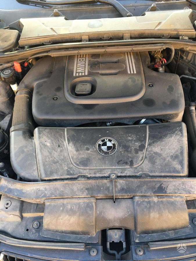 BMW 320 dalimis. Europa dalimis didelis pasirinkimas