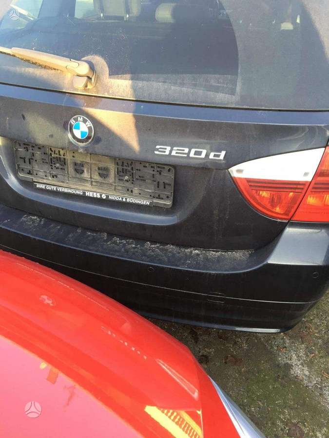 BMW 320 dalimis. Europa dalimis didelis pasirinkimas