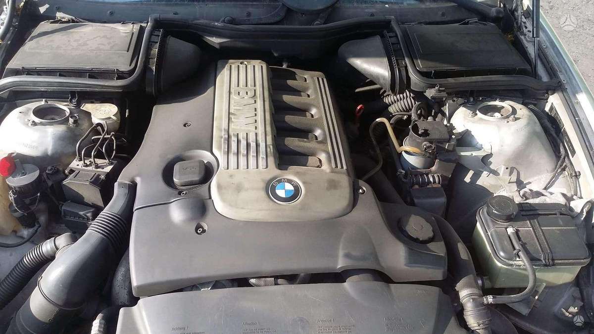 BMW 530 по частям. Anglas dalimis
