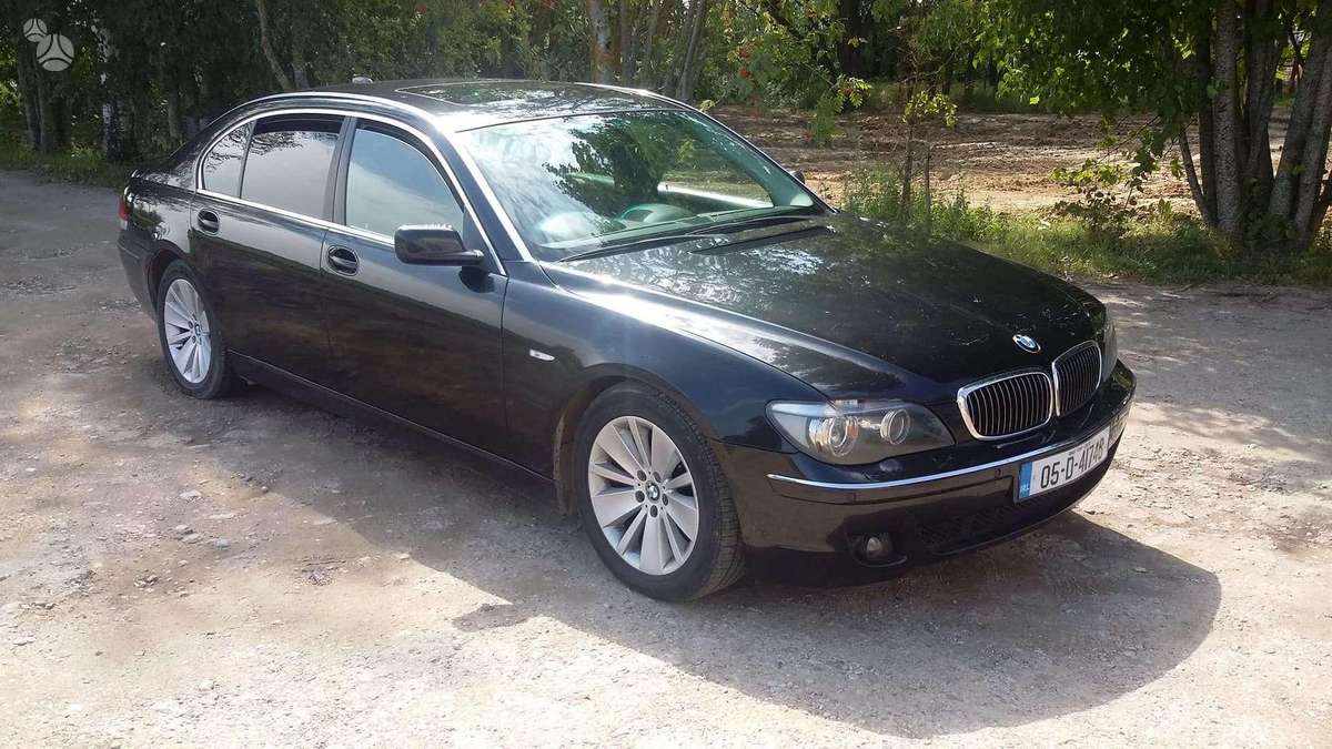 BMW 740 for parts. Anglas dalimis