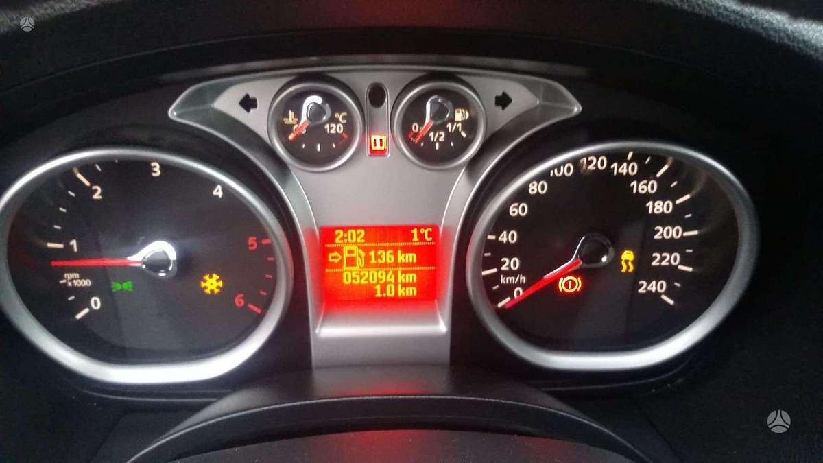 Ford C-MAX dalimis. Europa dalimis