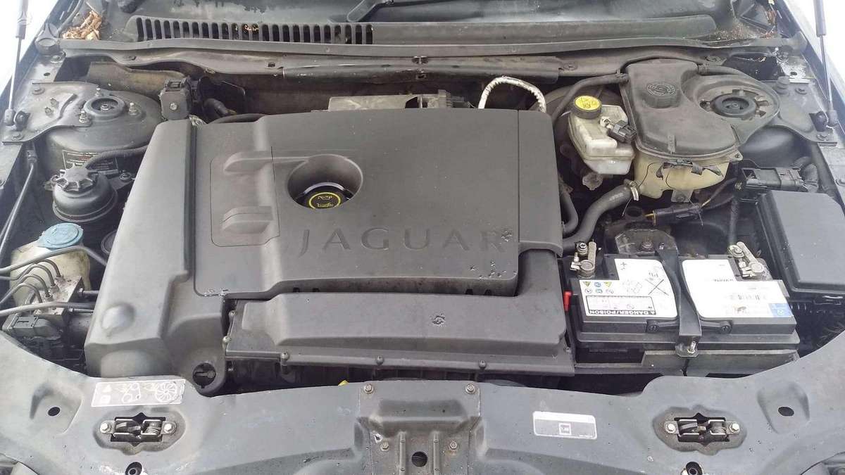 Jaguar X-Type по частям. Anglas dalimis