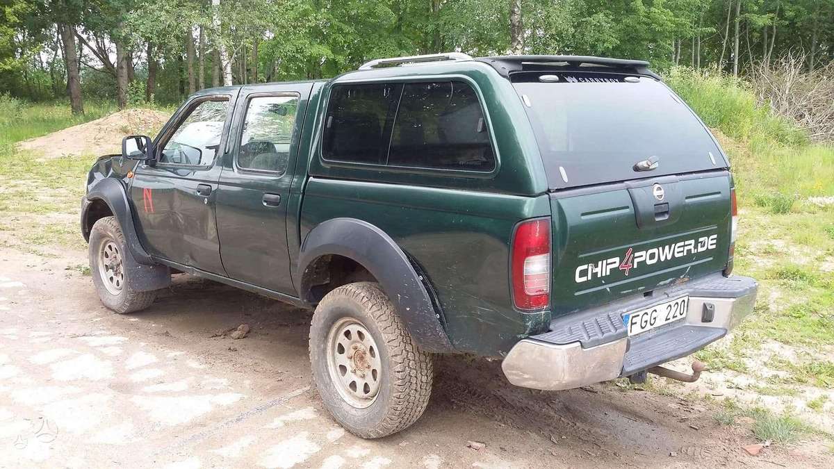 Nissan Navara dalimis