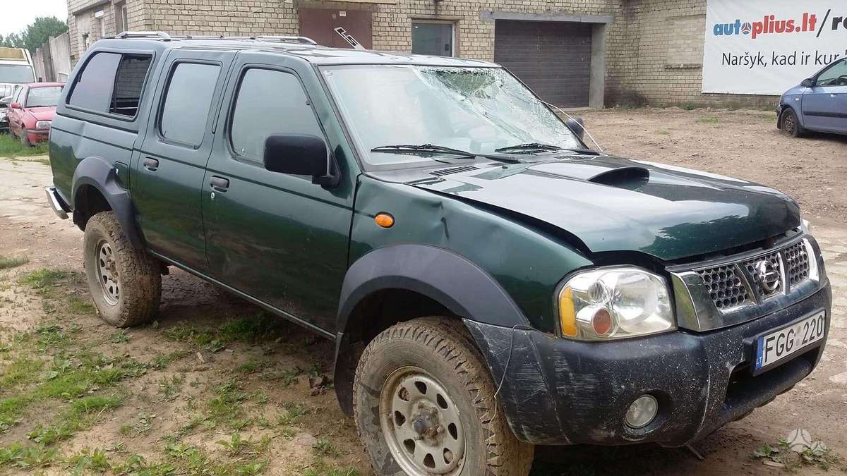 Nissan Navara dalimis