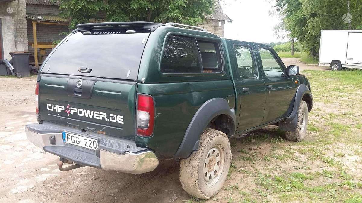 Nissan Navara по частям