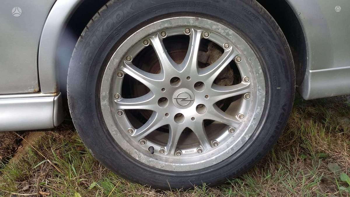 Opel Vectra dalimis