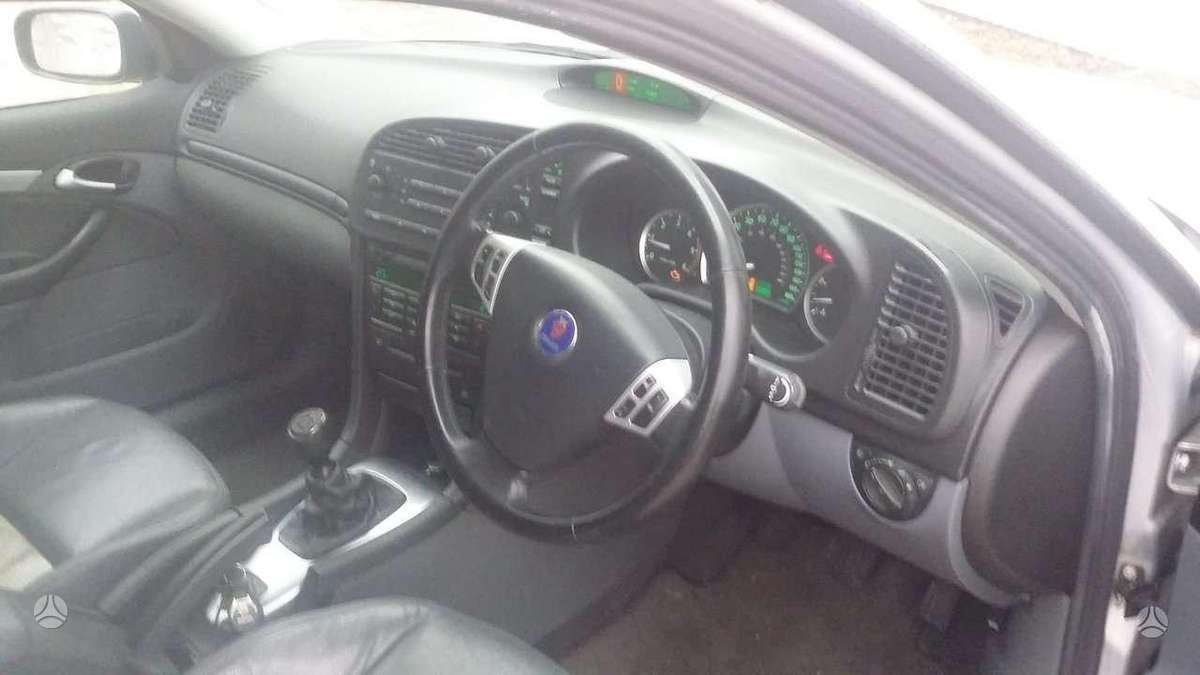 Saab 9-3 dalimis. Anglas dalimis