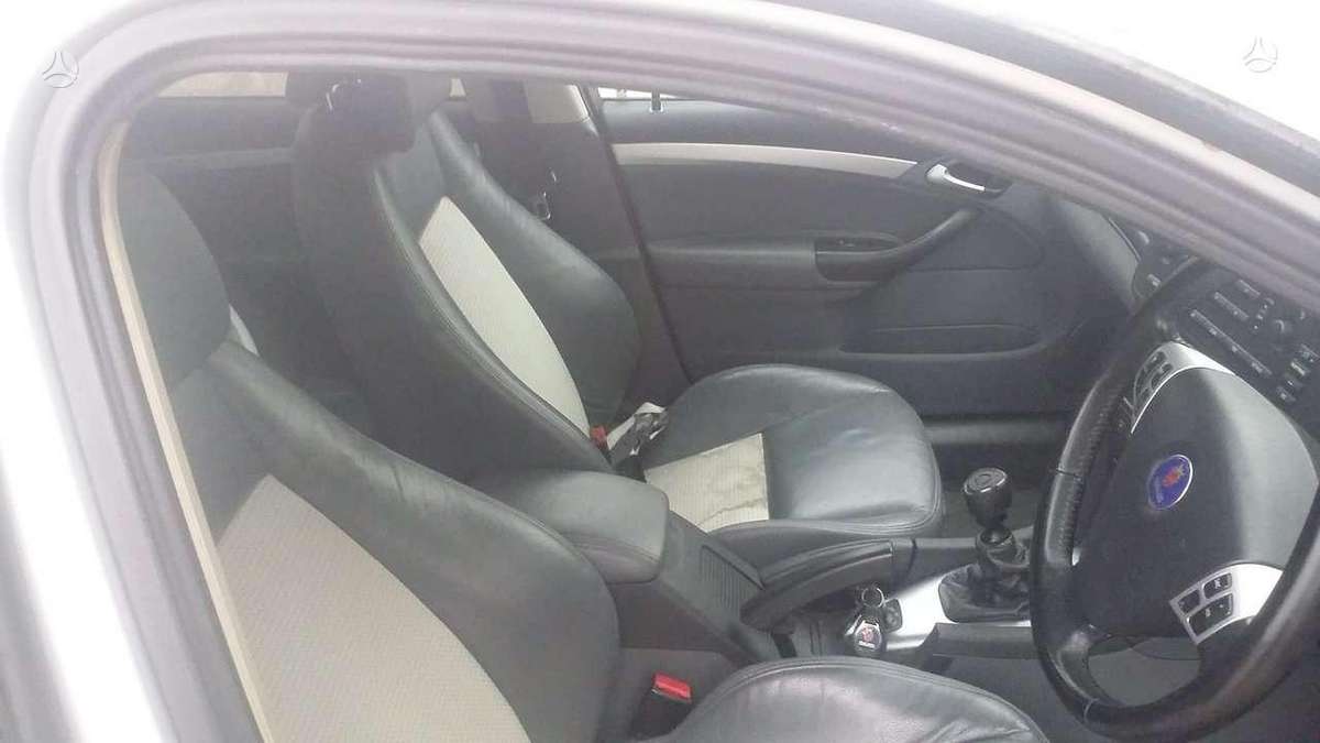 Saab 9-3 dalimis. Anglas dalimis