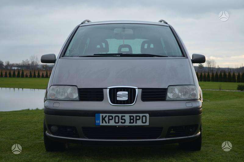 Seat Alhambra dalimis. Anglas dalimis