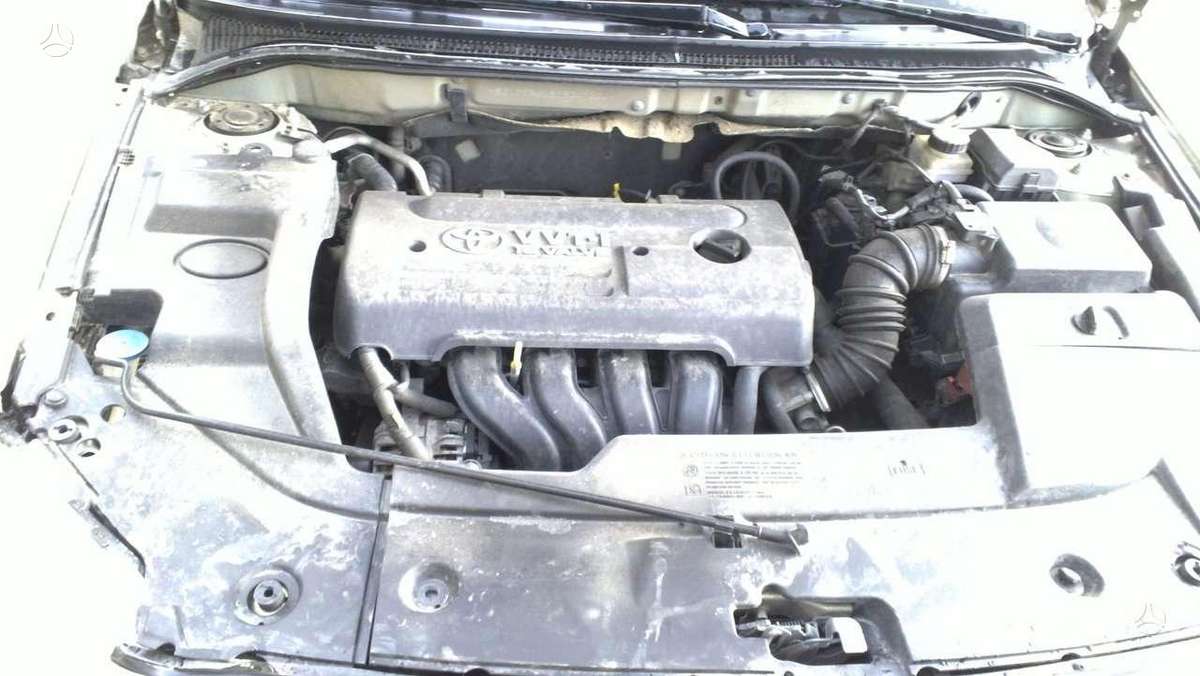 Toyota Avensis dalimis. Dalimis