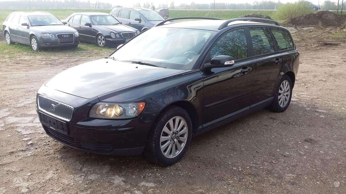Volvo V50 dalimis. Europa dalimis