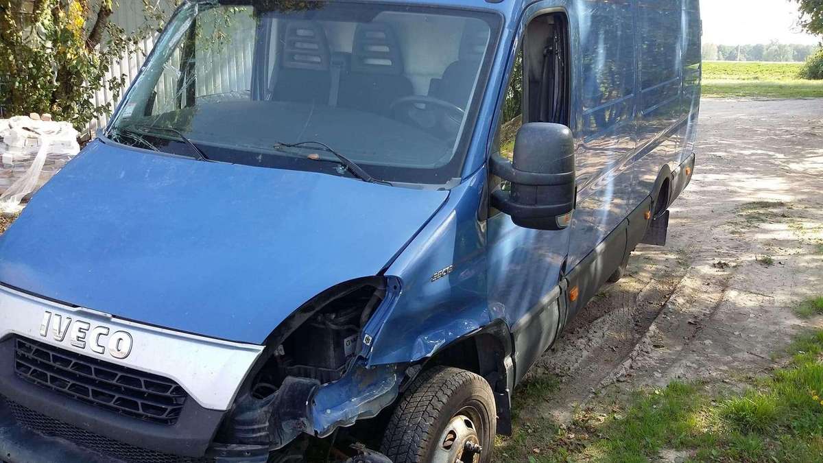 Iveco 35c15, cargo vans