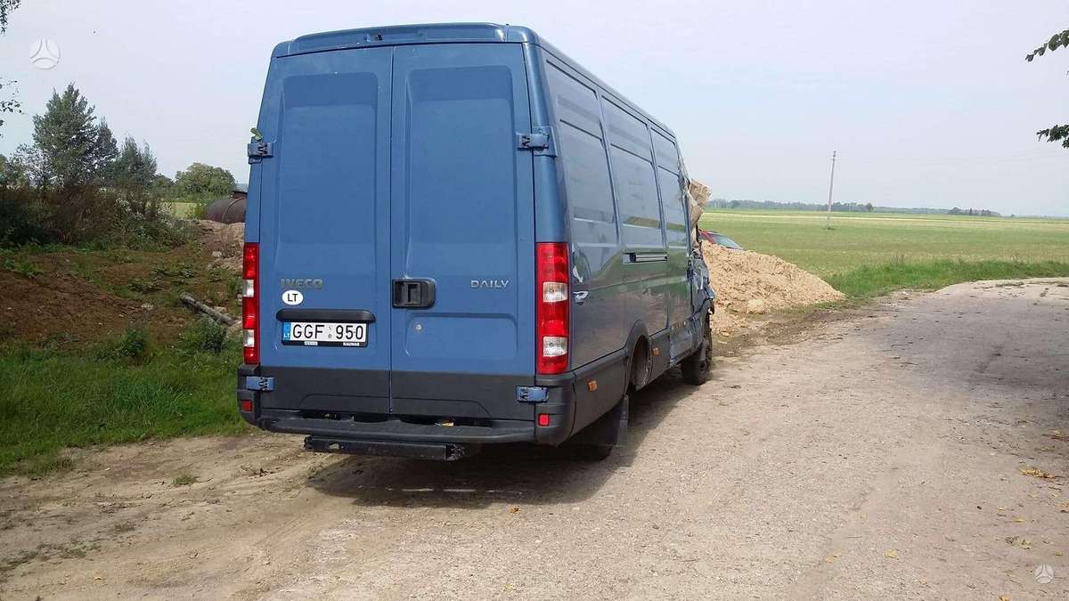 Iveco 35c15, cargo vans