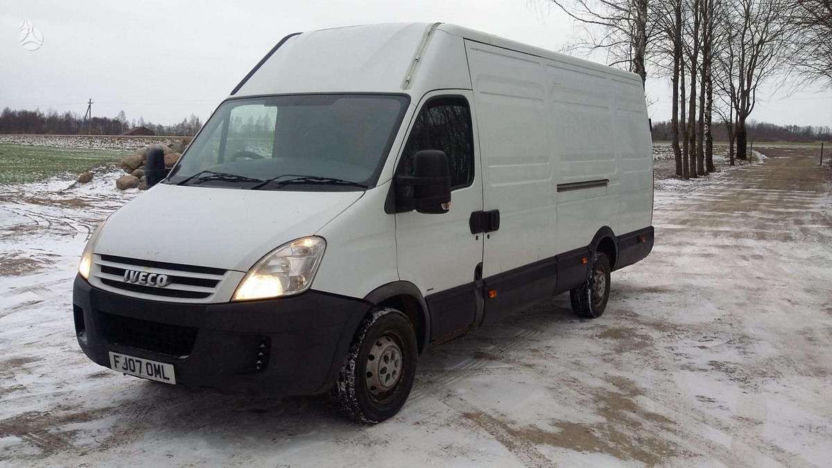 Iveco 35s12 LWB, cargo vans