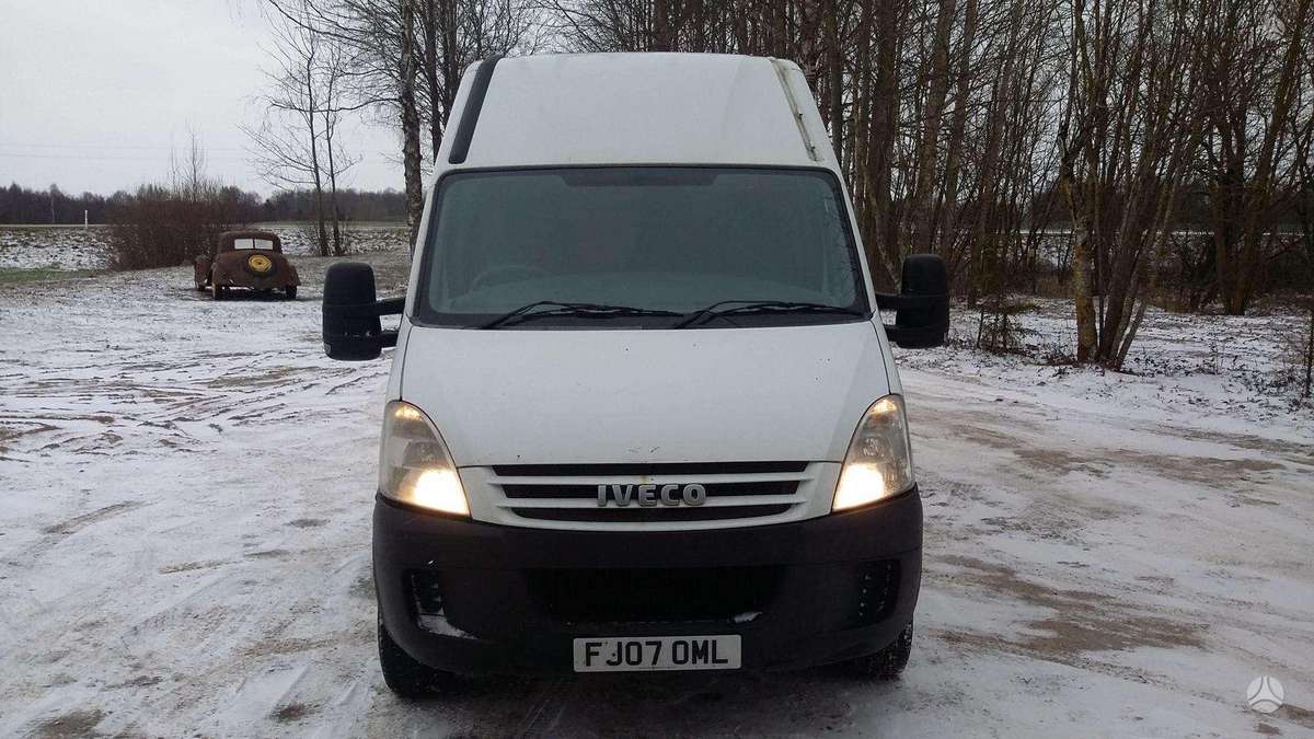 Iveco 35s12 LWB, cargo vans