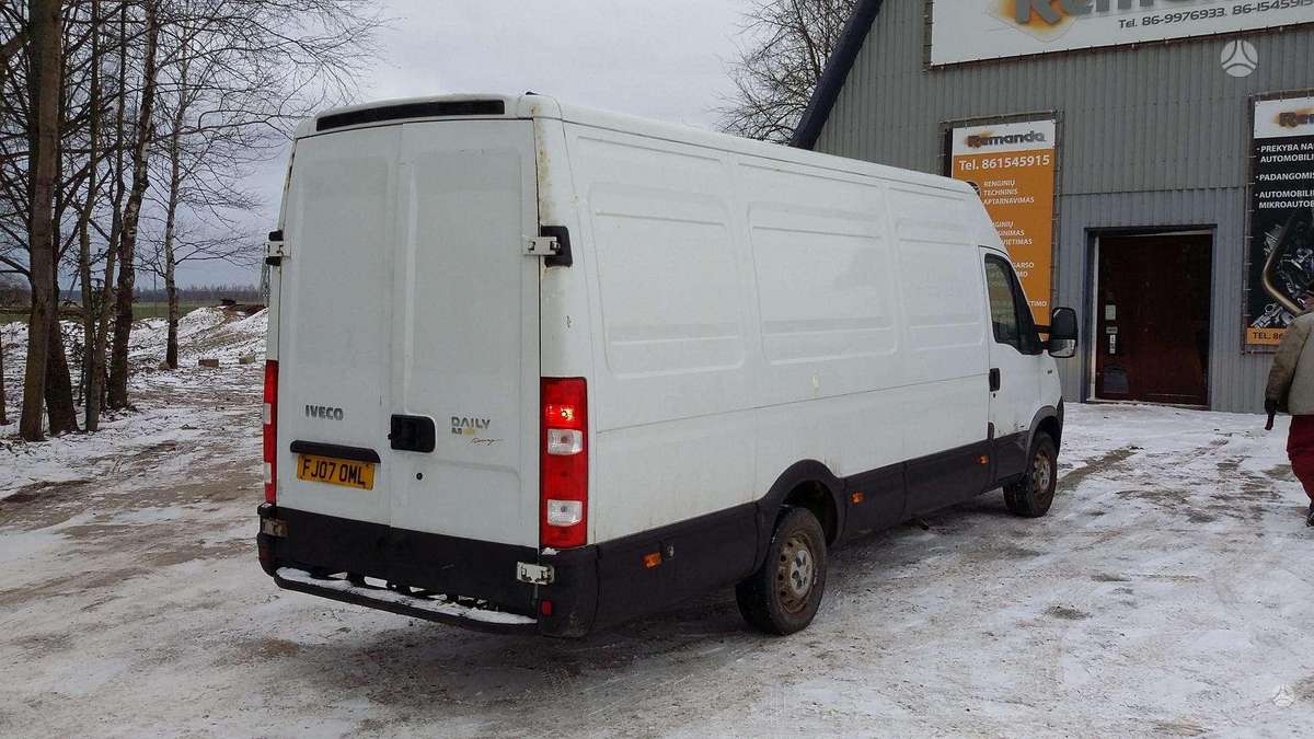 Iveco 35s12 LWB, cargo vans