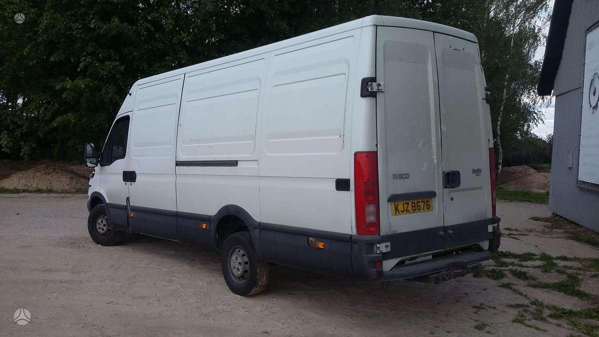 Iveco 35s12 LWB, cargo vans