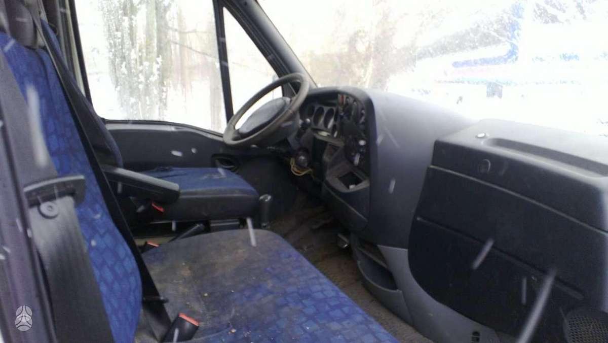 Iveco 35s12, cargo vans