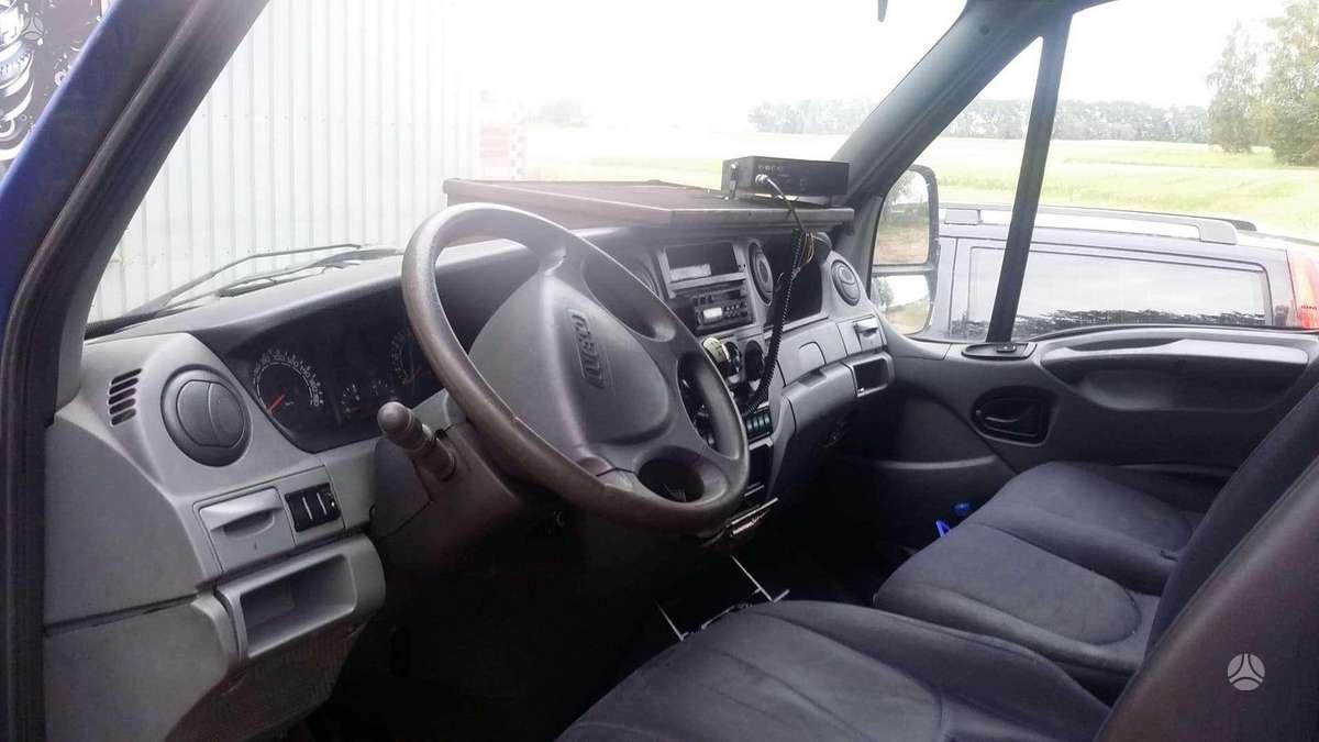 Iveco 35s14, грузовые микроавтобусы