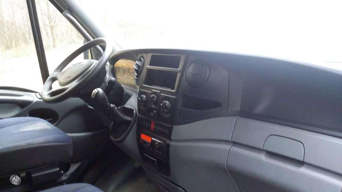 Iveco 65c18v, preču