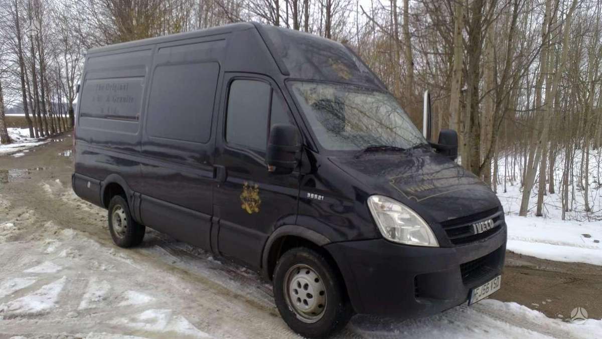 Iveco DAILY 35S12, preču
