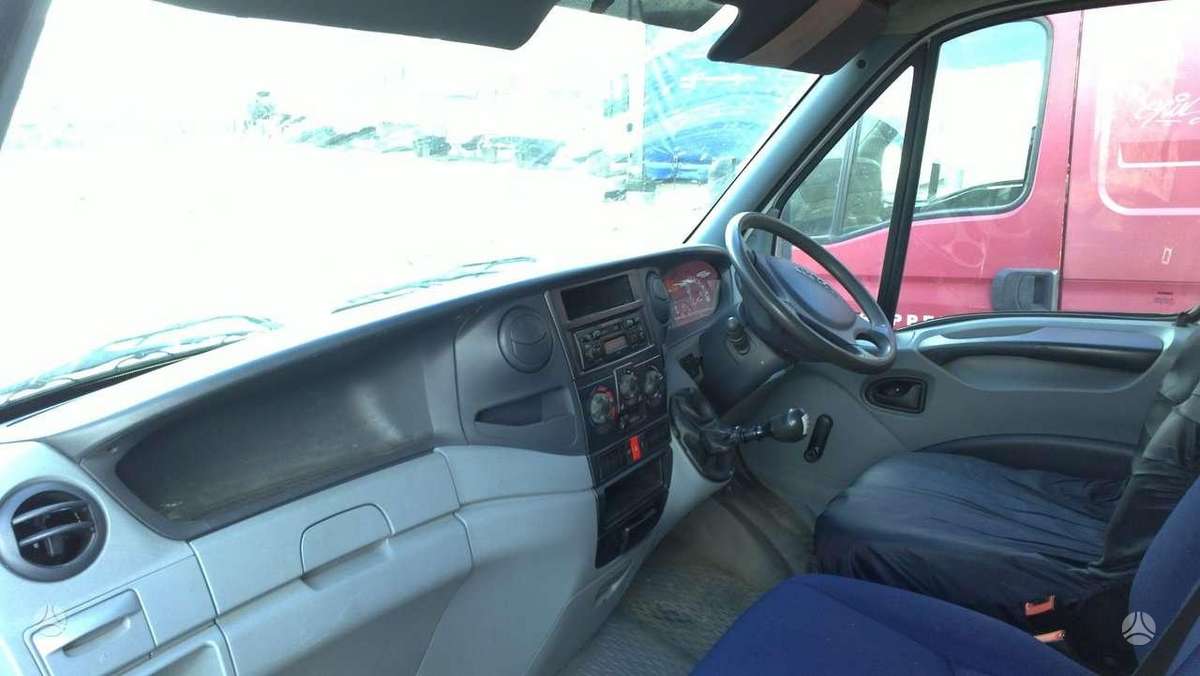 Iveco Daily, cargo vans