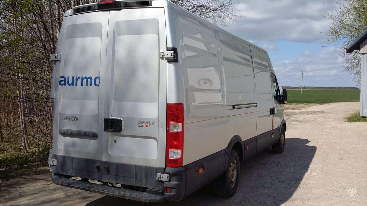 Iveco DAILY, preču