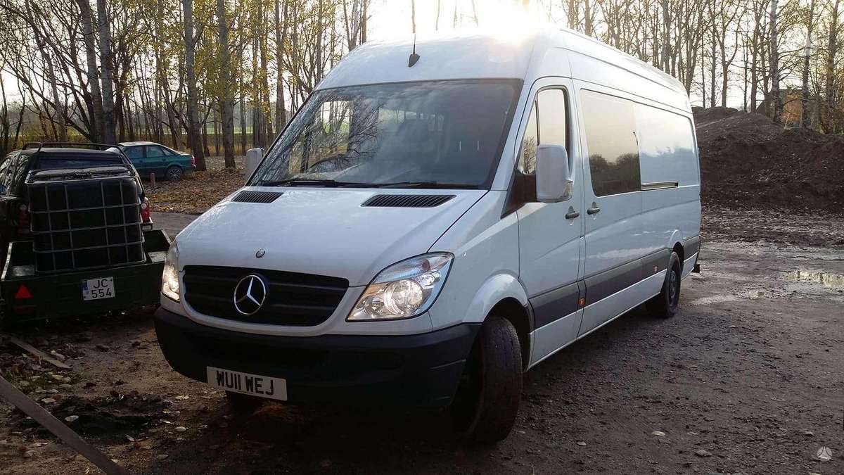 Mercedes-Benz SPRINTER, preču