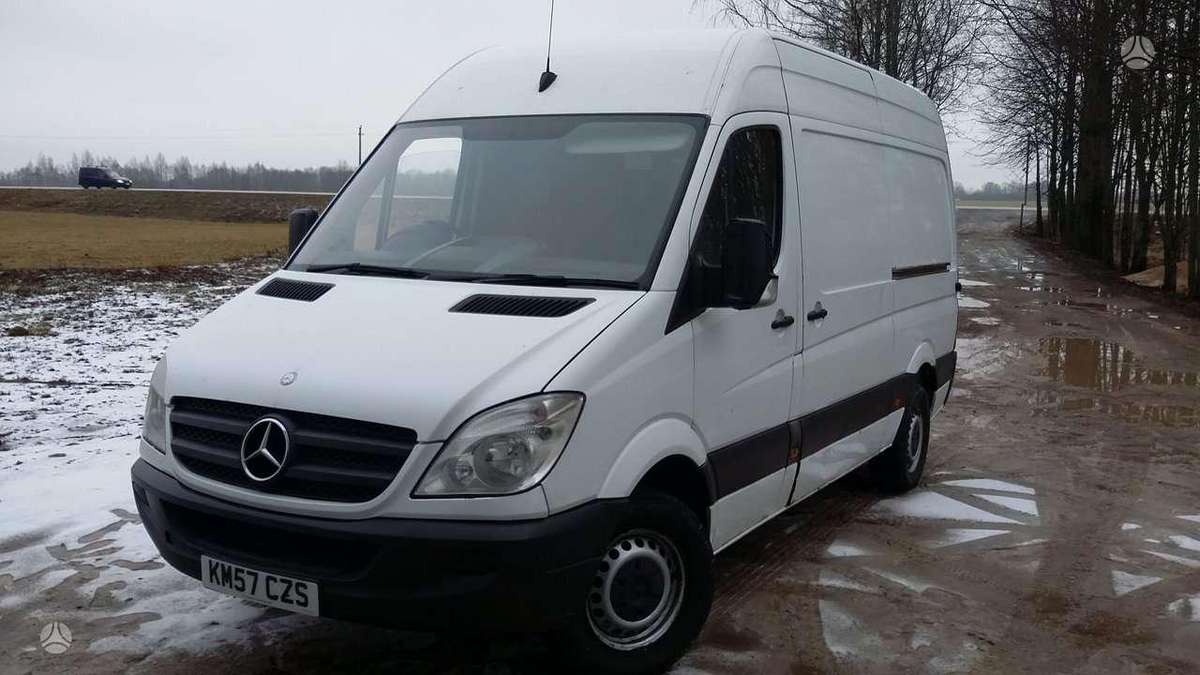 Mercedes-Benz SPRINTER, preču
