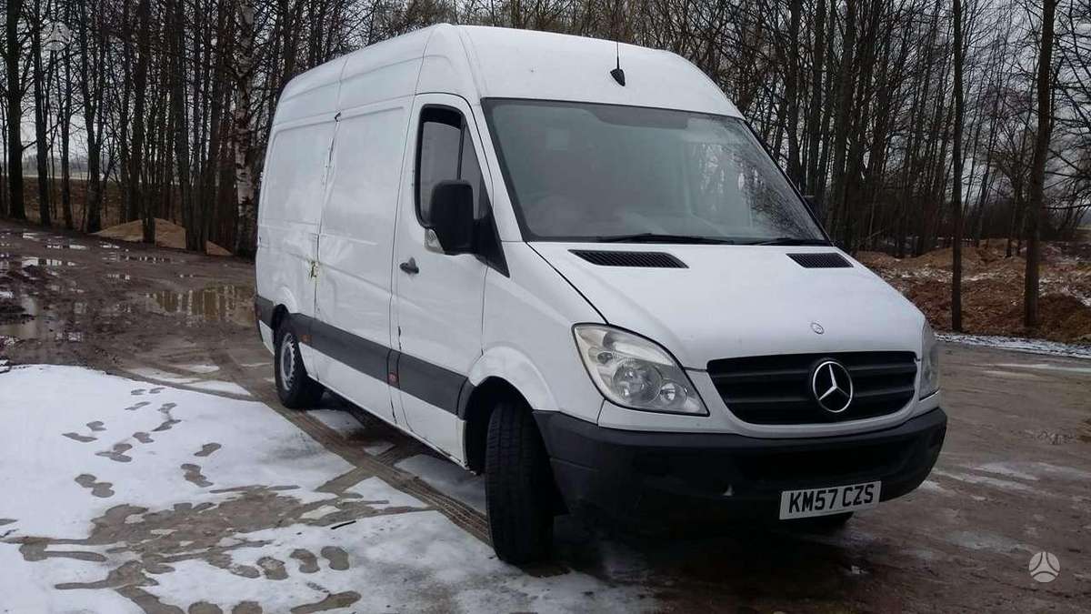 Mercedes-Benz SPRINTER, preču