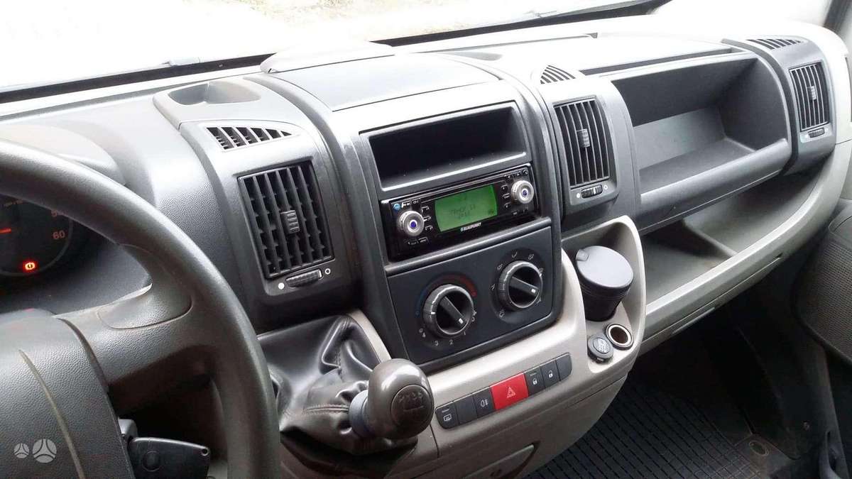 Peugeot BOXER, cargo vans