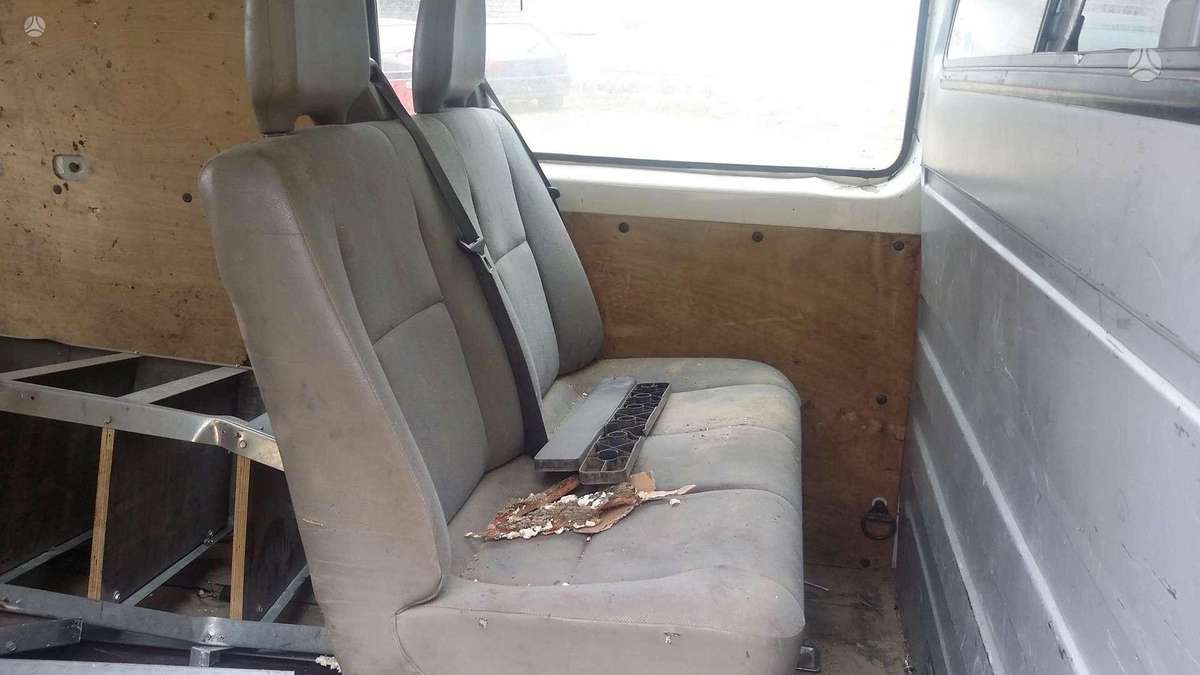 Volkswagen LT35, preču