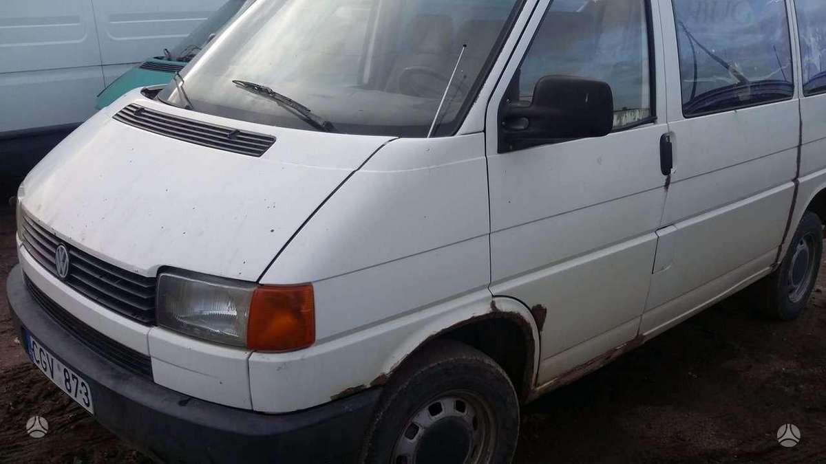 Volkswagen T4, passenger vans
