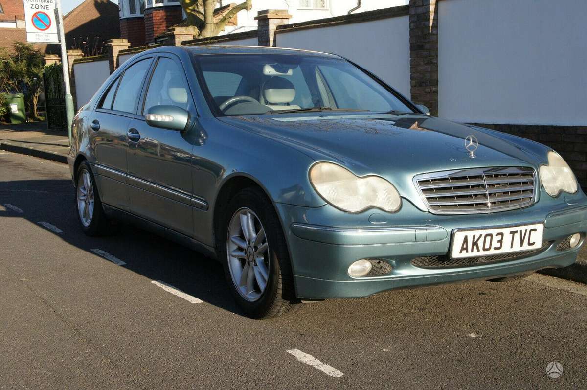 Mercedes-Benz C200 dalimis. 1 8 kompressor