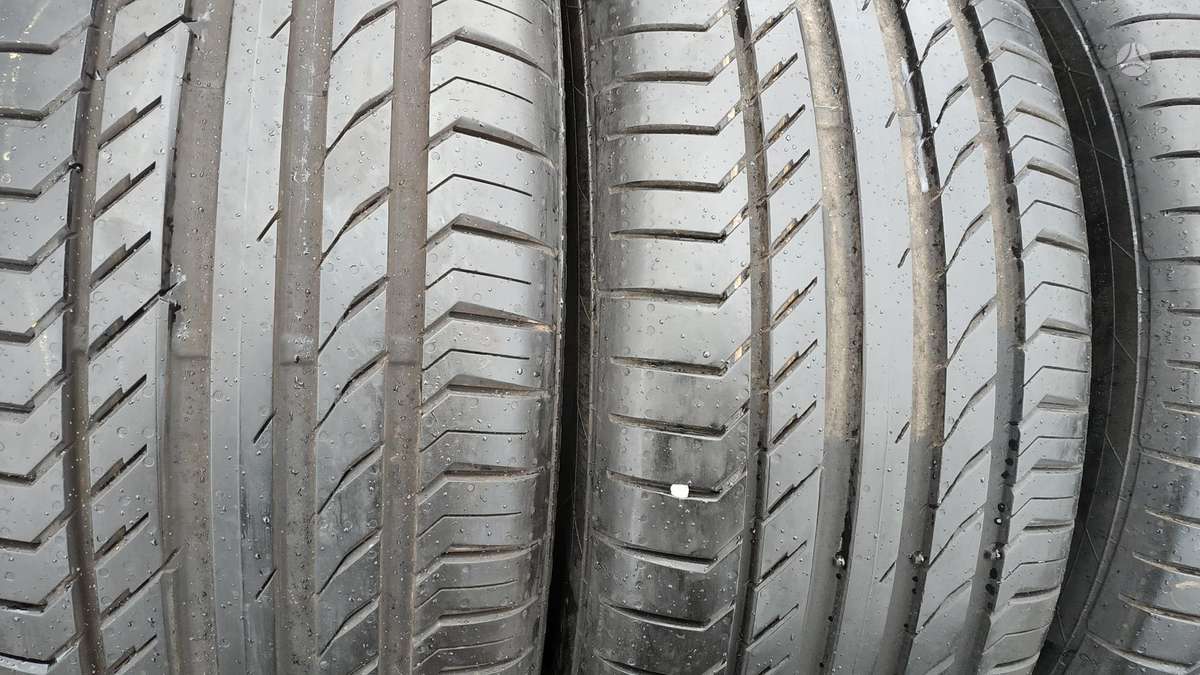 Continental, summer 235/45 R19