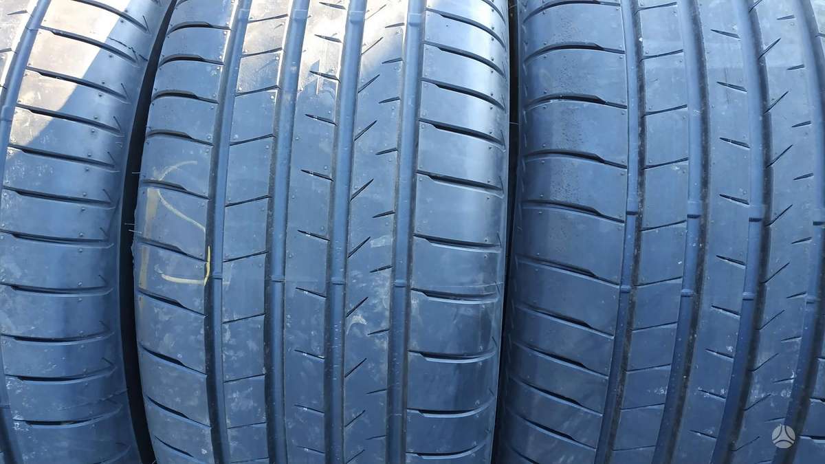 -Kita-, vasarinės 255/60 R18