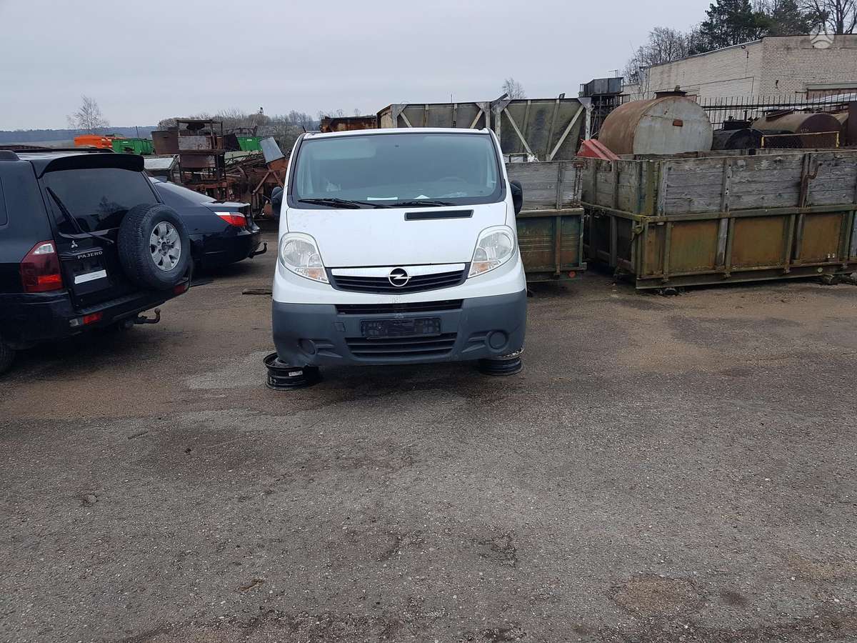 Opel Vivaro Kodas m9r l 782