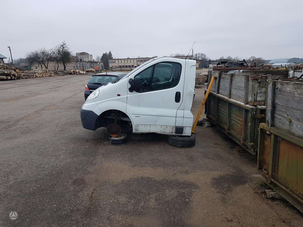 Opel Vivaro Kodas m9r l 782