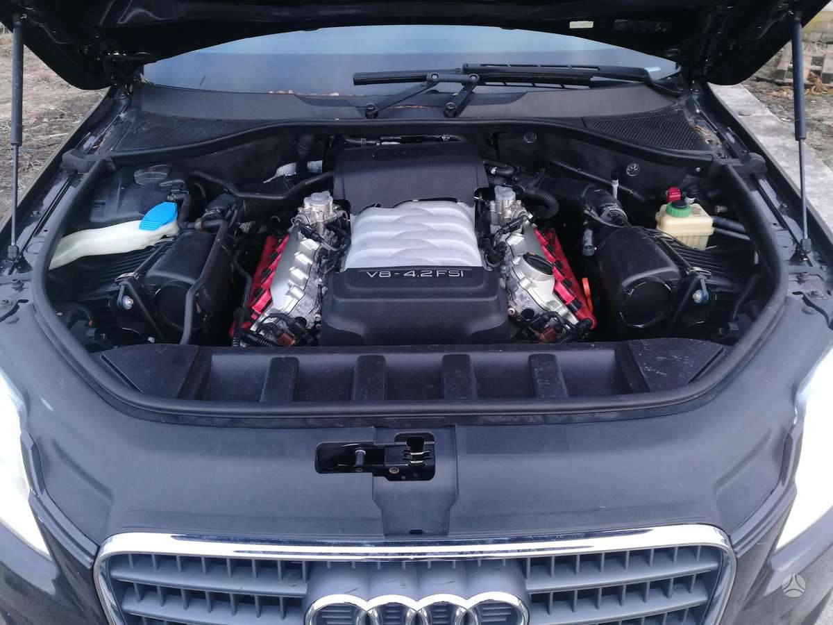 Audi Q7 rezerves daļās