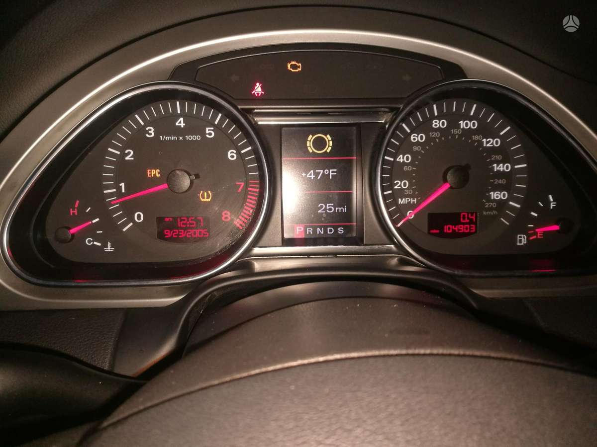 Audi Q7 for parts