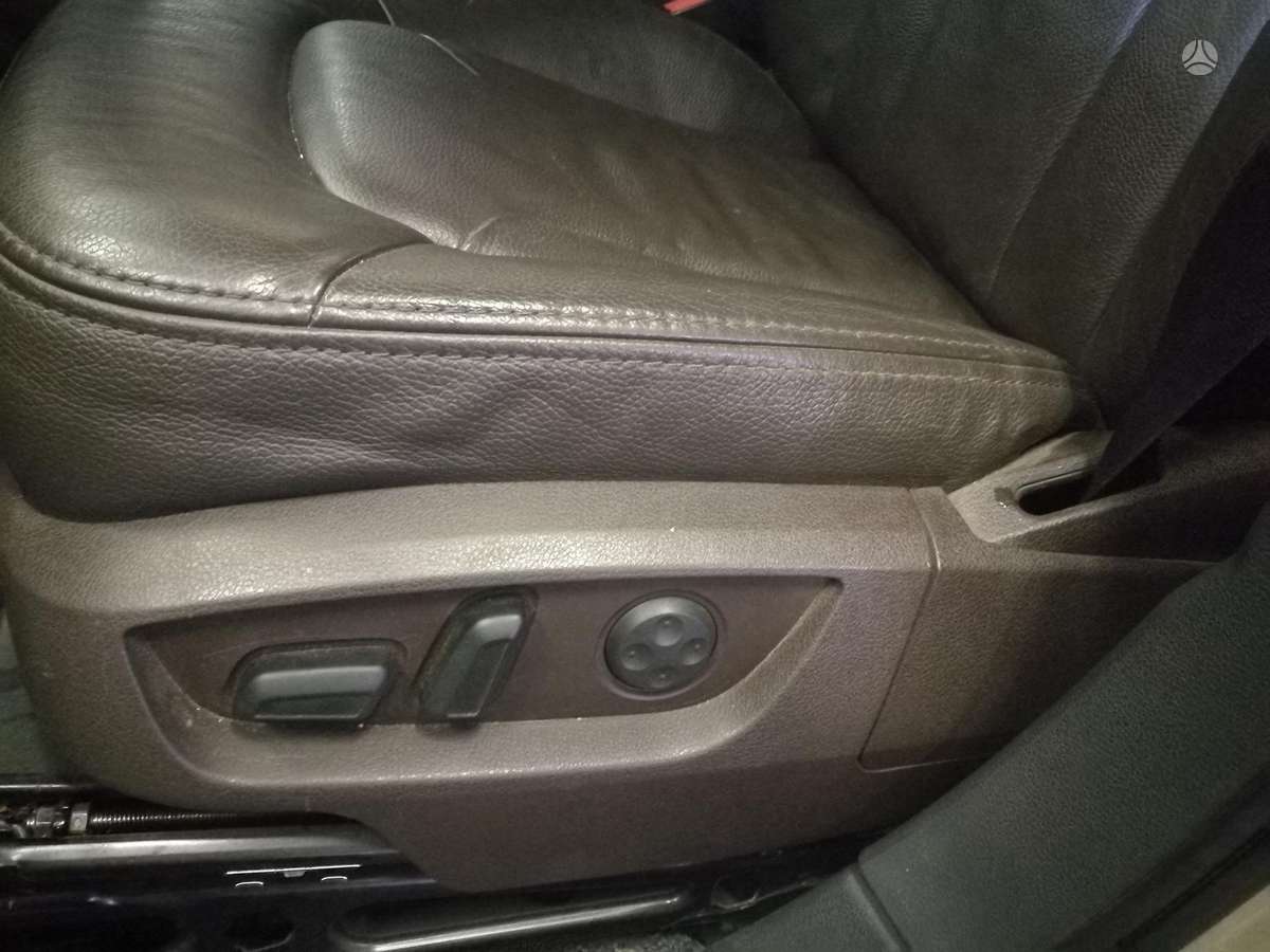 Audi Q7 for parts