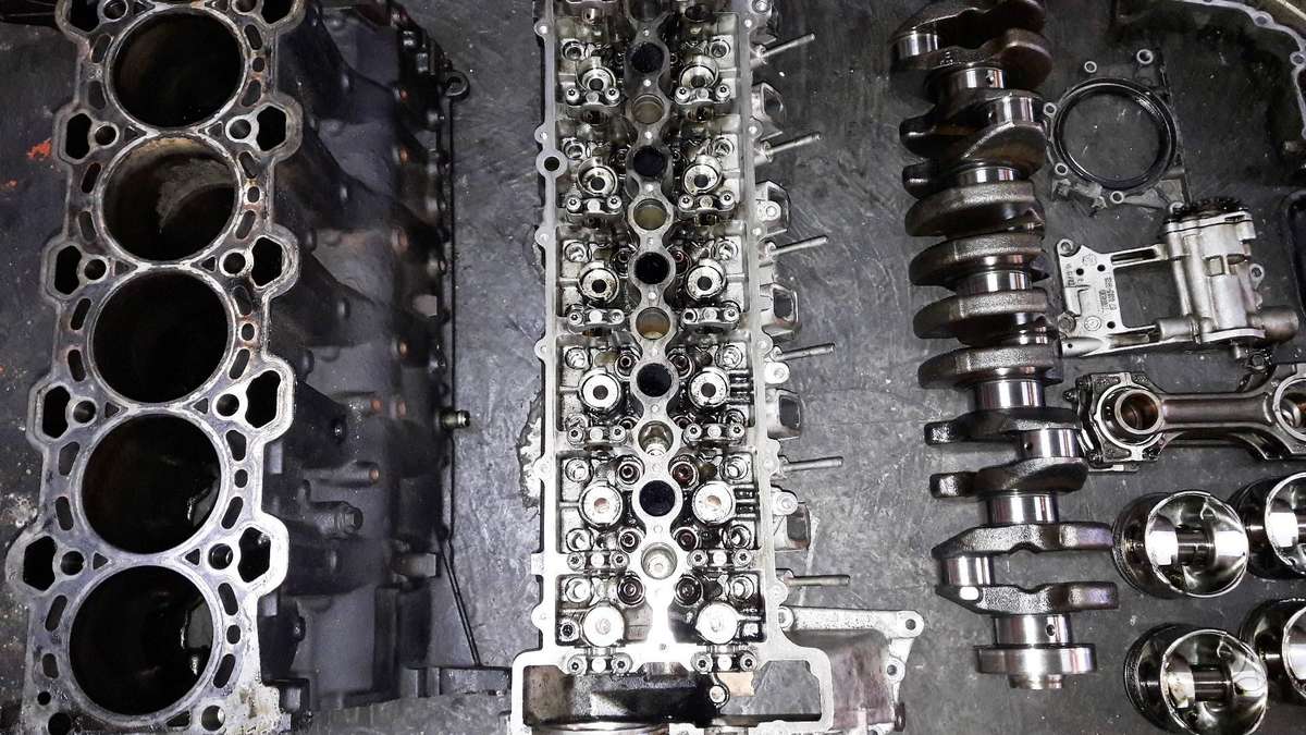 BMW X5, M57D30, variklio detalės
