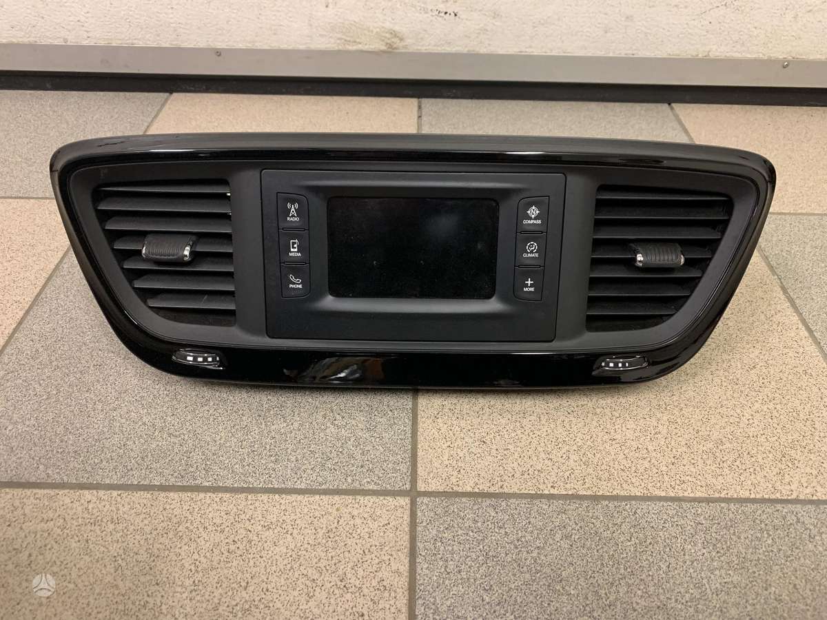 Chrysler Pacifica детали салона