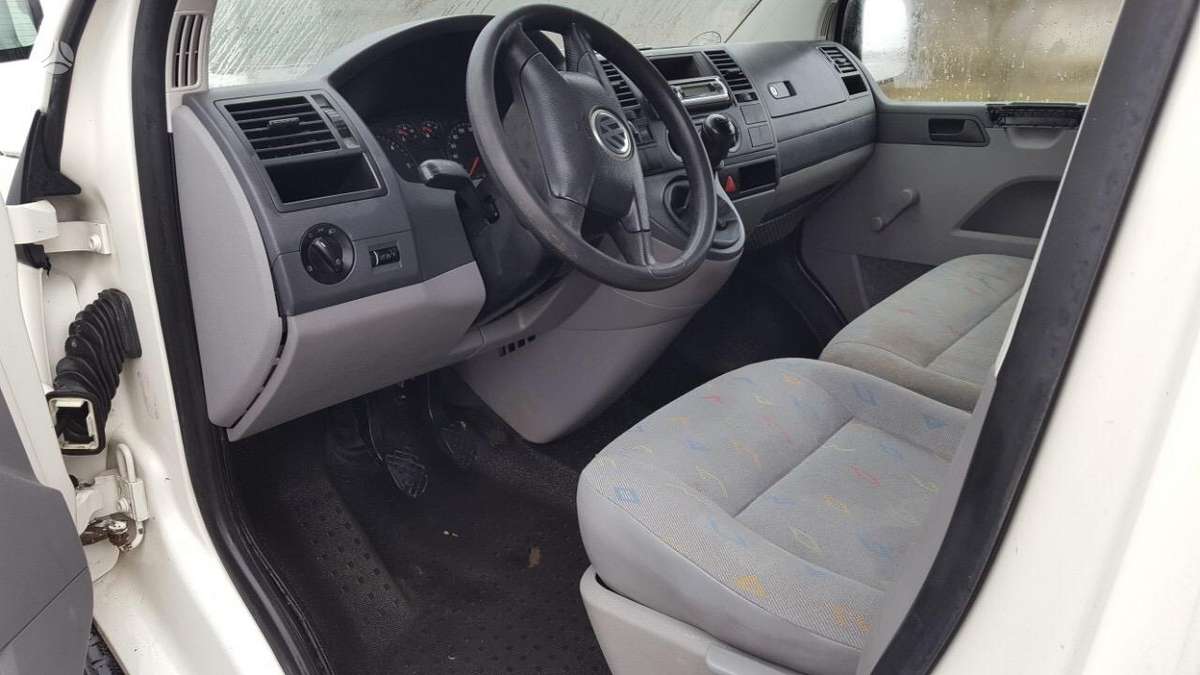 Volkswagen Transporter, passenger vans